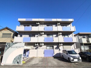 ブリーゼサヤカ外観写真