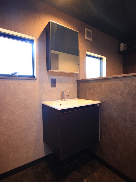 物件内観写真12　(洗面)