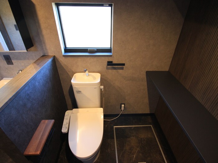 物件内観写真13　(トイレ)