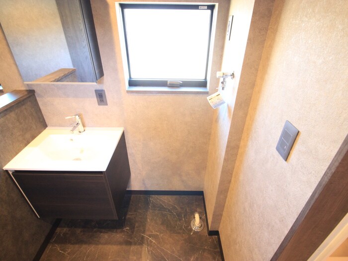 物件内観写真13　(洗濯機置場)