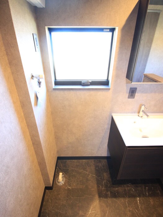 物件内観写真15　(洗濯機置場)