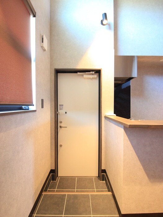 物件内観写真17　(玄関)