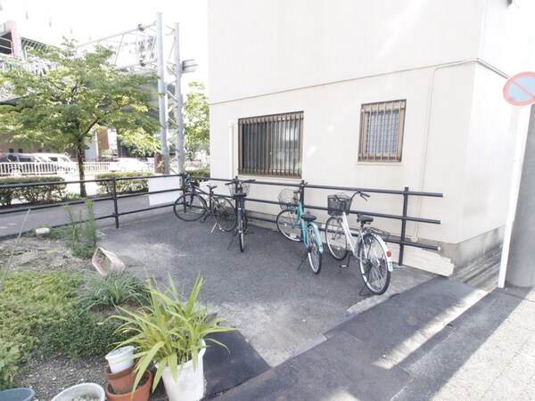 駐輪場