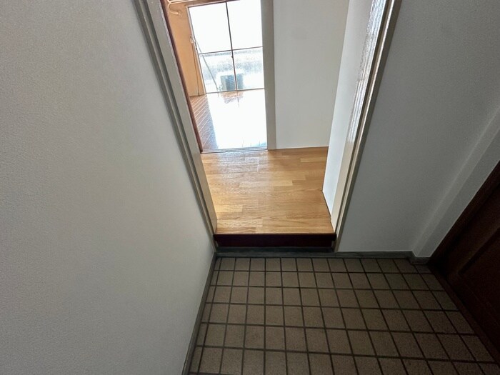 物件内観写真19　(玄関)