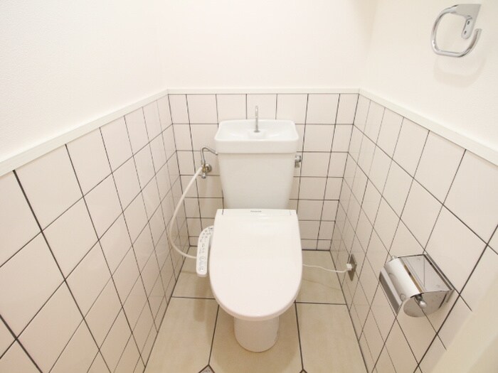 物件内観写真14　(トイレ)