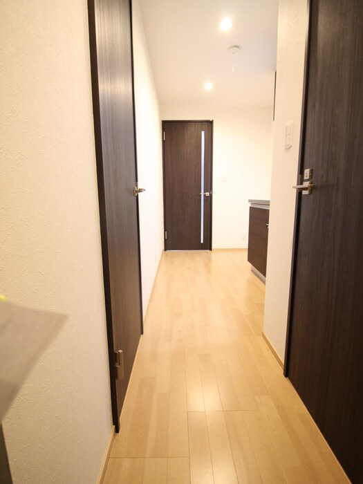 物件内観写真18　(廊下)