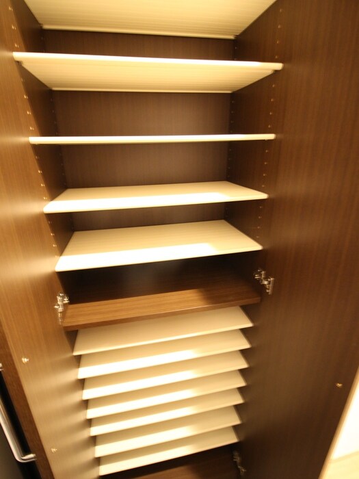 物件内観写真19　(靴箱)