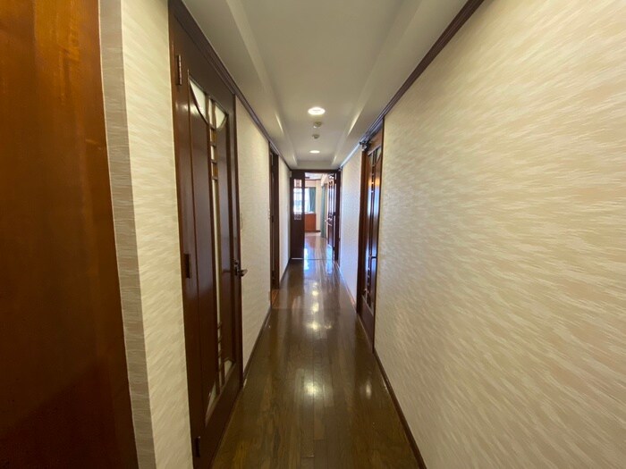 物件内観写真17　(廊下)