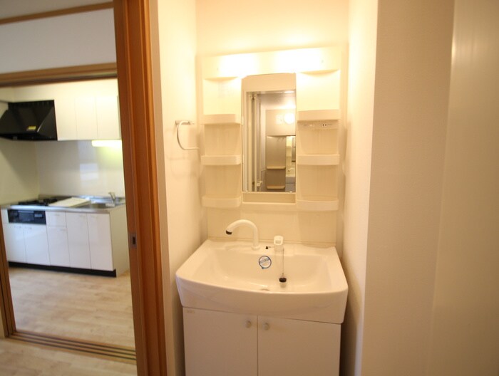 物件内観写真10　(洗面)