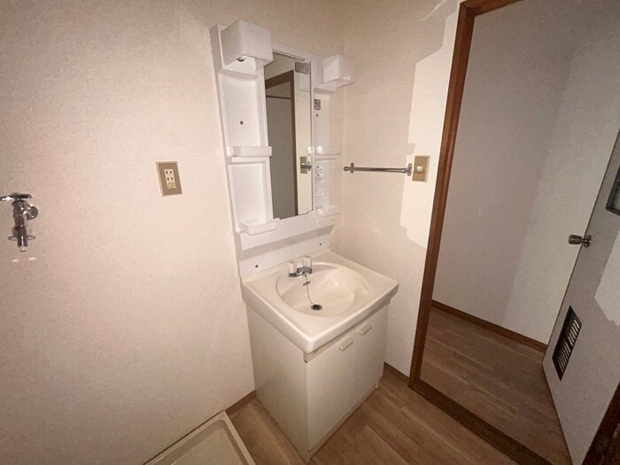 物件内観写真12　(洗面)