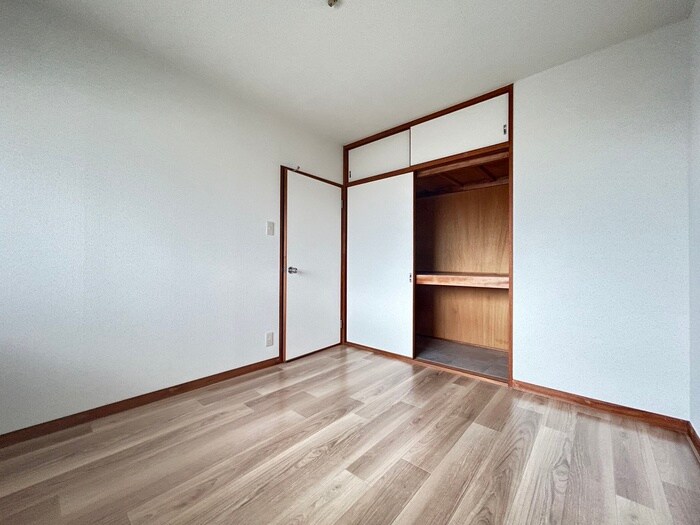 物件内観写真13　(収納)