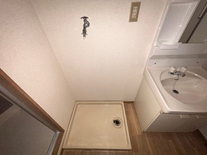 物件内観写真22　(洗濯機置場)