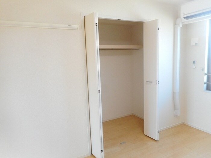 物件内観写真5　(収納)