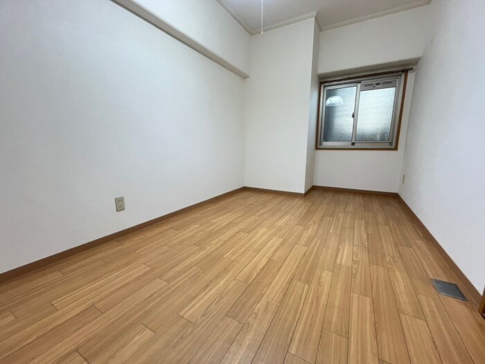 物件内観写真5　(居室)