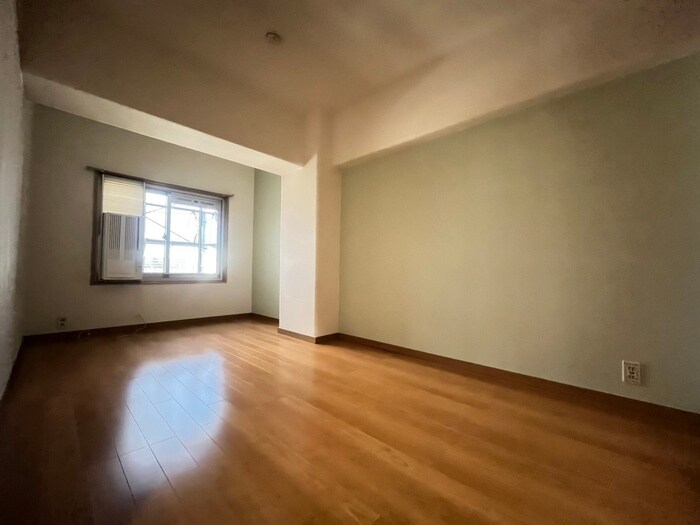 物件内観写真6　(居室)