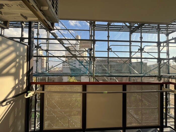 物件内観写真12　(室内からの展望)