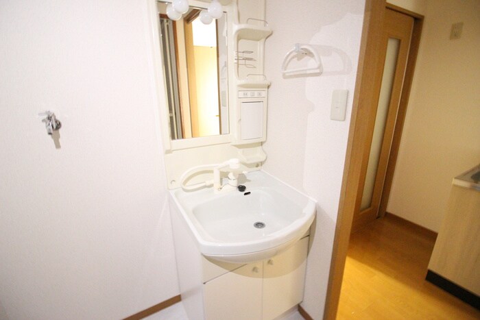 物件内観写真11　(洗面)