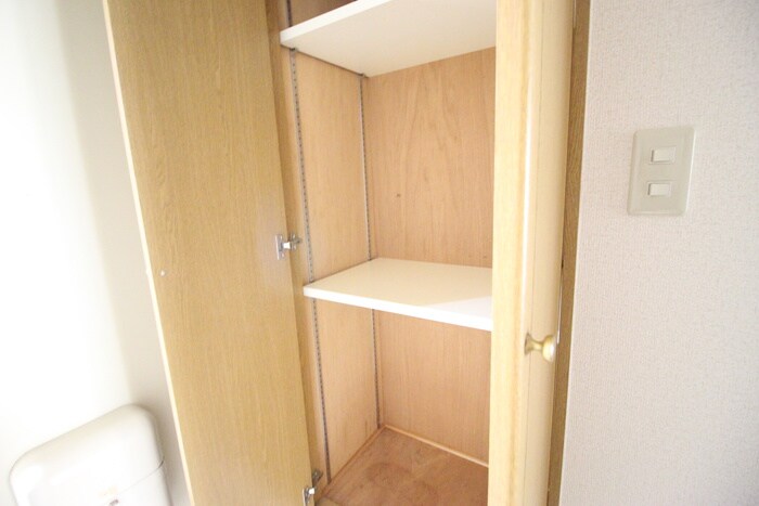 物件内観写真17　(収納)