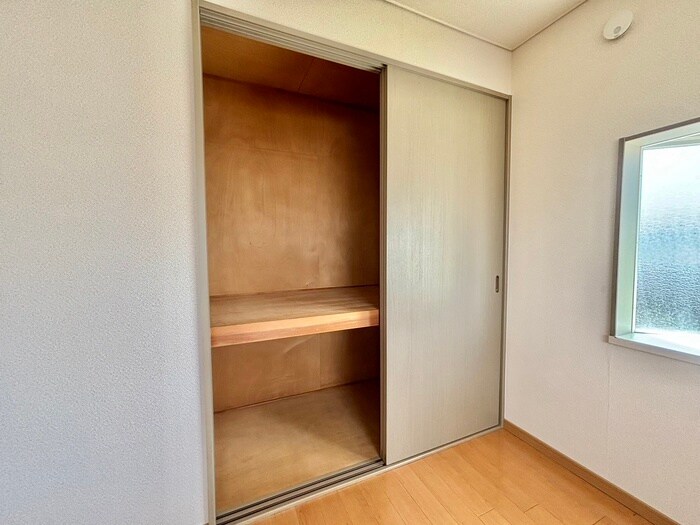 物件内観写真13　(収納)