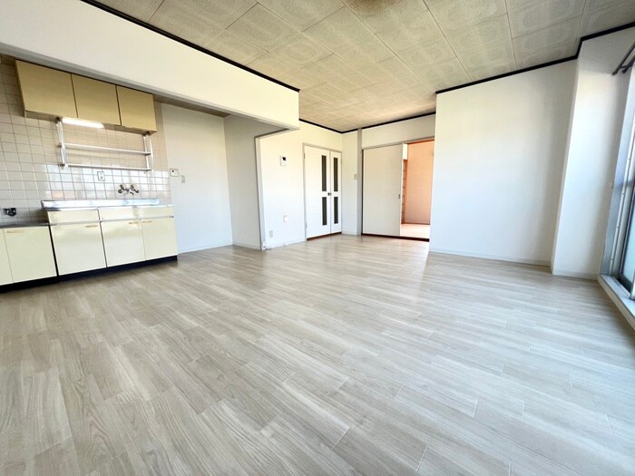 物件内観写真8　(居室)