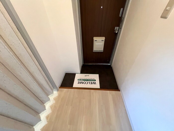 物件内観写真19　(玄関)