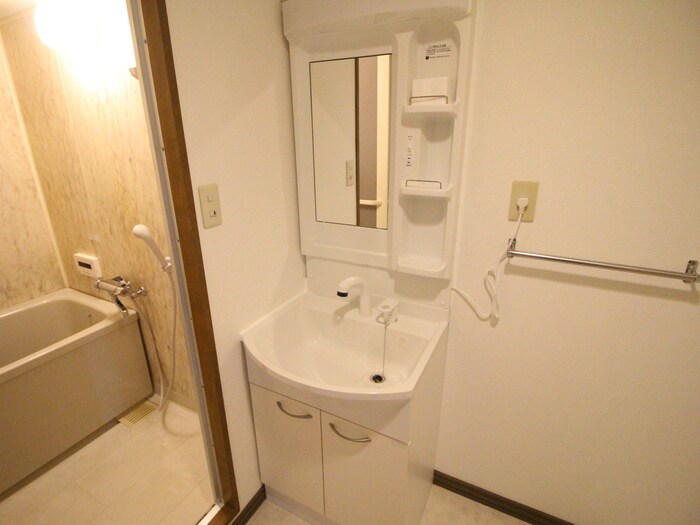 物件内観写真13　(洗面)