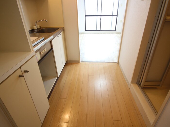 物件内観写真15　(廊下)