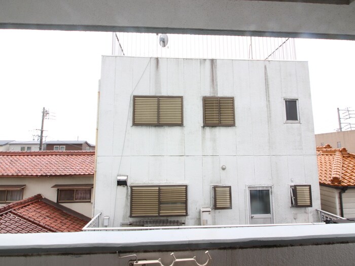 物件内観写真20　(室内からの展望)