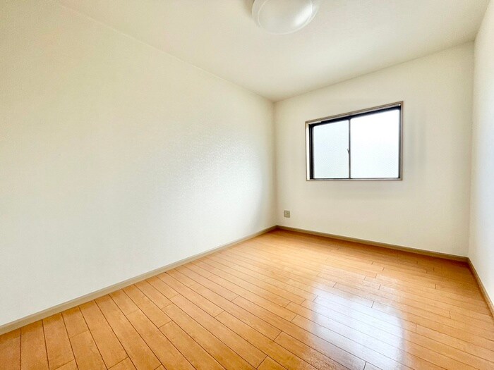 物件内観写真16　(居室)