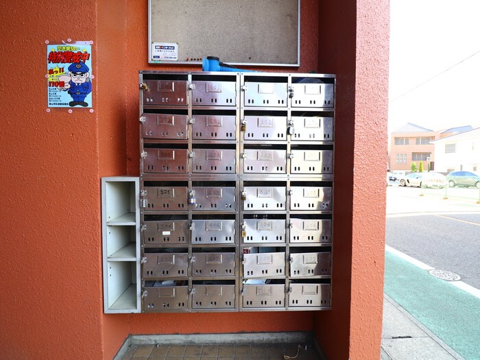 物件外観写真4　(建物設備)