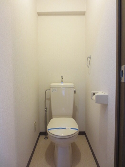 物件内観写真9　(トイレ)