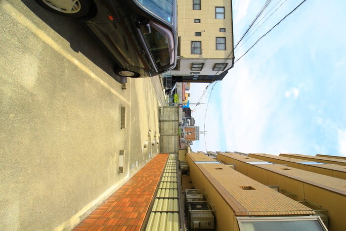 物件外観写真5　(駐車場)