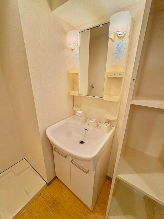 物件内観写真10　(洗面)