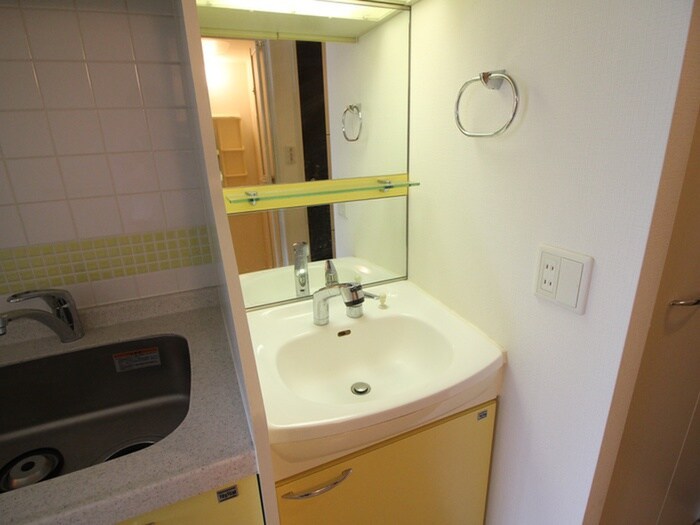 物件内観写真10　(洗面)