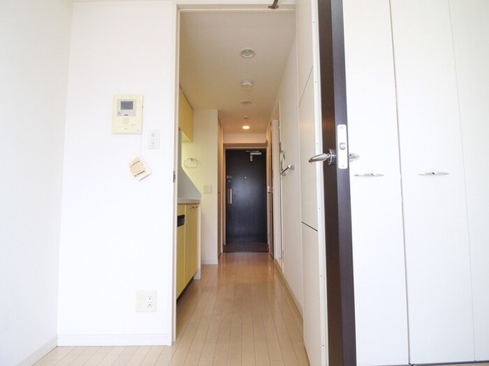 物件内観写真14　(廊下)