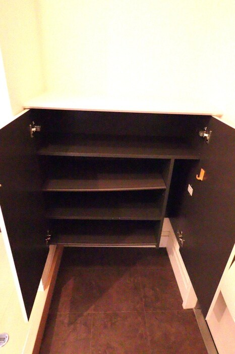 物件内観写真14　(靴箱)