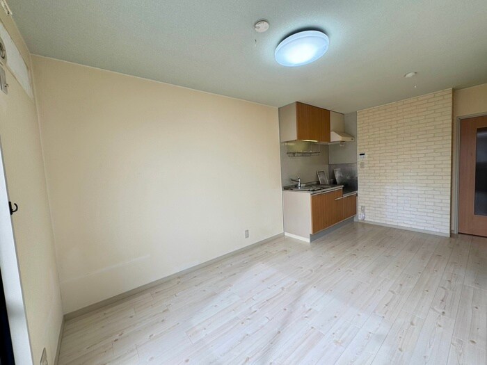 物件内観写真8　(居室)