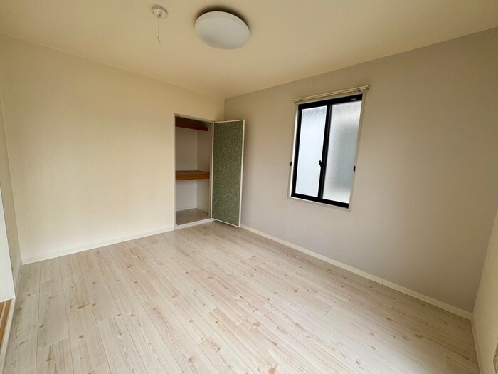 物件内観写真21　(居室)