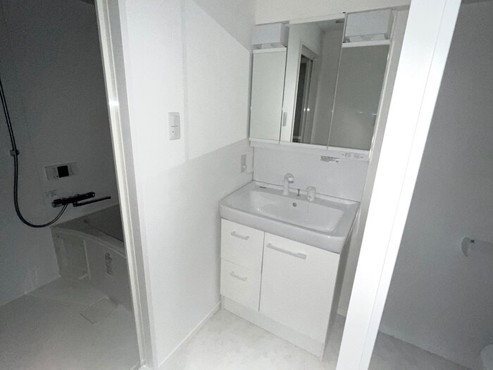 物件内観写真13　(洗面)