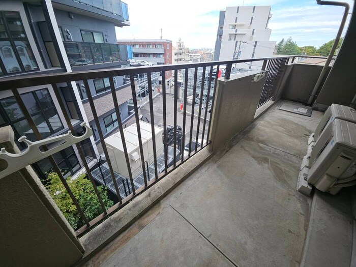 物件内観写真13　(ベランダ・バルコニー)