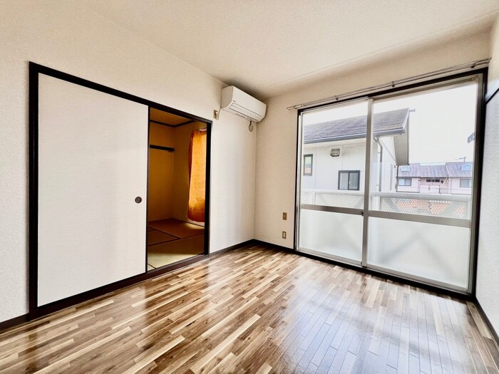 物件内観写真7　(居室)