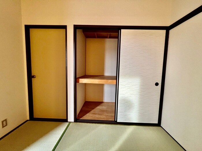 物件内観写真10　(収納)