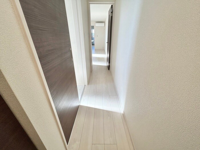 物件内観写真17　(廊下)