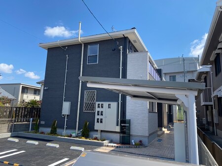 ｈｅｉｇｈｔｓ　Ｌａｕｒｉｅｒ外観写真