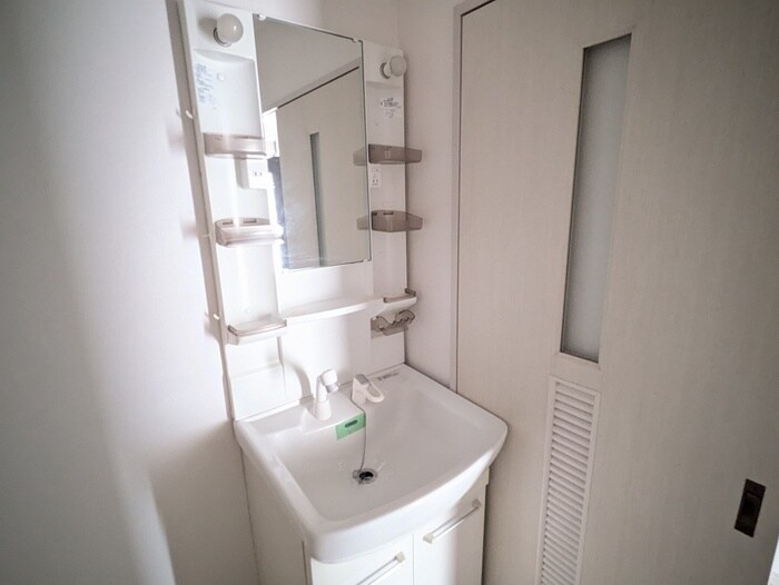 物件内観写真12　(洗面)