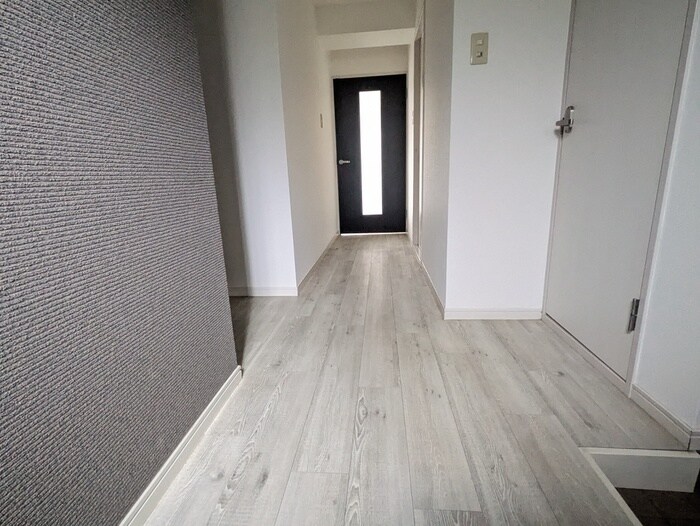 物件内観写真18　(廊下)