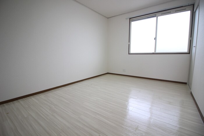 物件内観写真11　(居室)