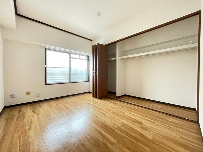 物件内観写真9　(居室)