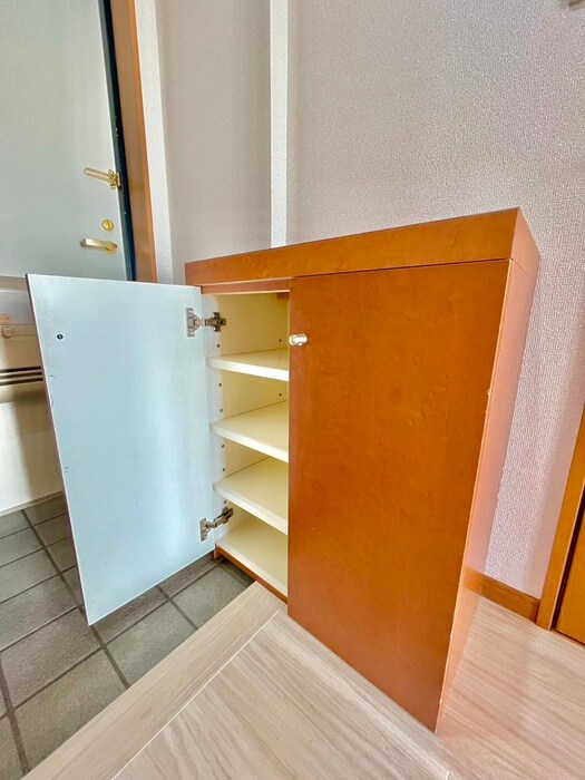 物件内観写真14　(靴箱)
