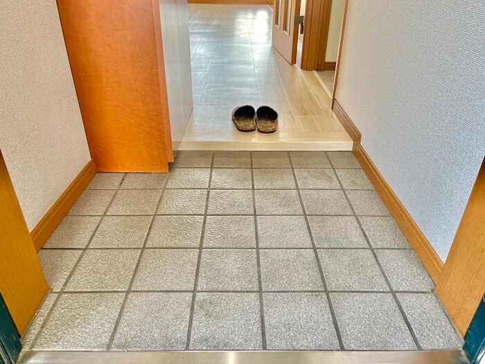 物件内観写真17　(玄関)